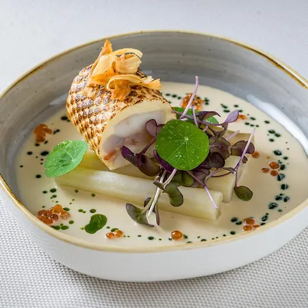 Mandarin Oriental, Hotell