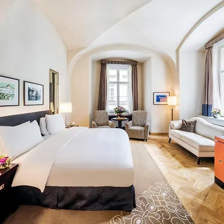 Mandarin Oriental, Hotell