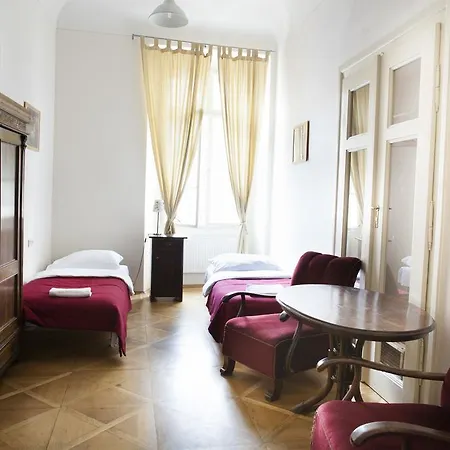 Little Town Budget Hotel Prag