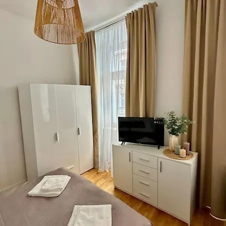 Apartment Old Town *
