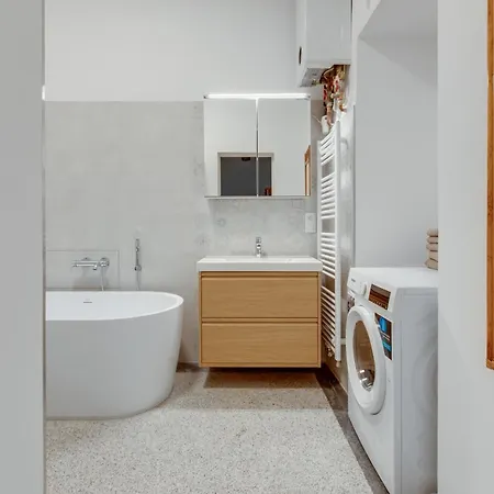 Apartamento Heart Of Old Town Comfy 2bdr 2bath *