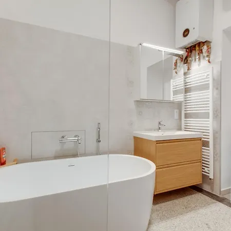 Heart Of Old Town Comfy 2bdr 2bath Apartamento