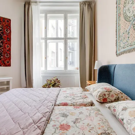 Heart Of Old Town Comfy 2bdr 2bath * Praga