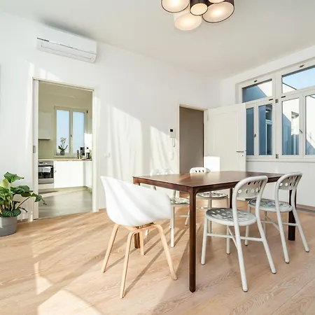 High-class Rooftop Apt. With Spacious Terrace Apartment *