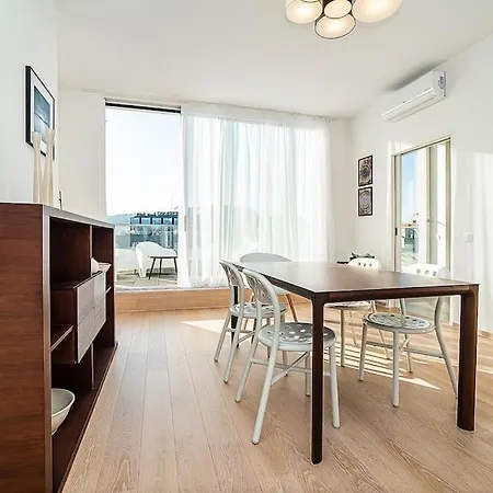 Apartment High-class Rooftop Apt. With Spacious Terrace Prague
