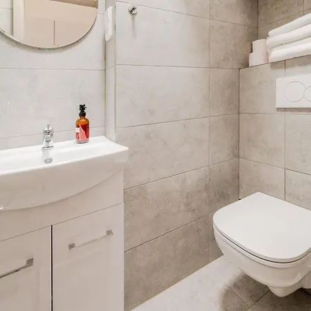 Church Of Saint Procopius Premier By Willstay Apartamento *