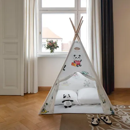 Mandarin Oriental, Hotell