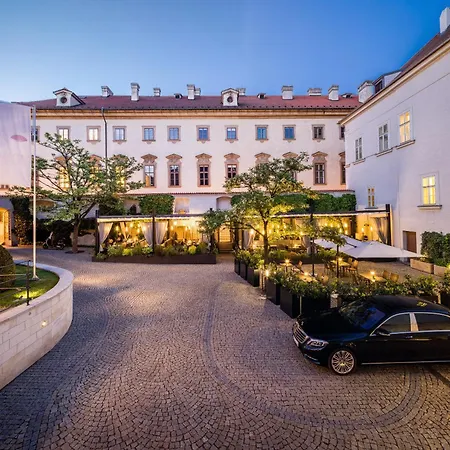 Mandarin Oriental, Prag