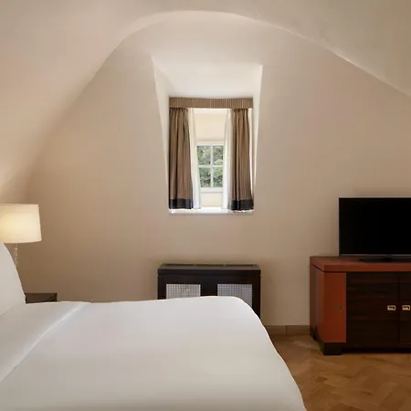 Mandarin Oriental, Hotell Prag
