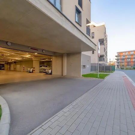 Apartment Chic Living At Vista Serenity With Balcony Prague