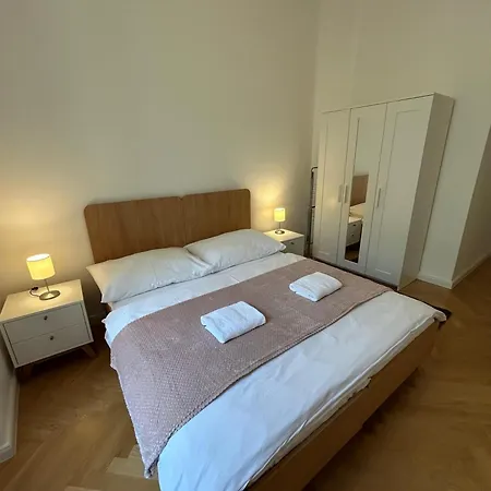 Aparthotel Rasinovo Nabrezi - Riverside Praga