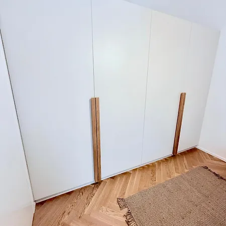 Daire Luxury New With Balcony Steps From Wenceslas Square *