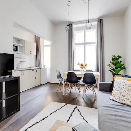 Apartment Cool & Charming In Center - Lub5 *