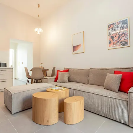 Oomph Apartment Prague