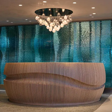 Fairmont Golden Hotel