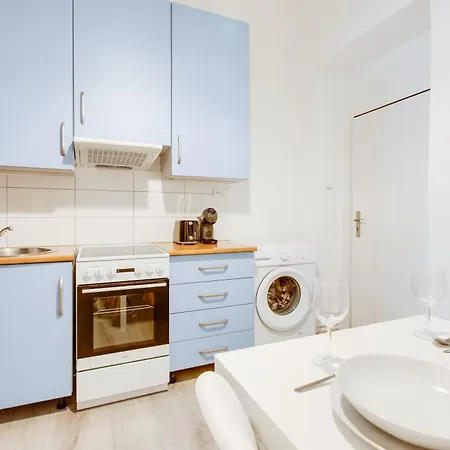 Chic And Modern * Praga
