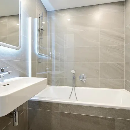 Luxury 1bdr Only 8 Min To Dancing House 布拉格