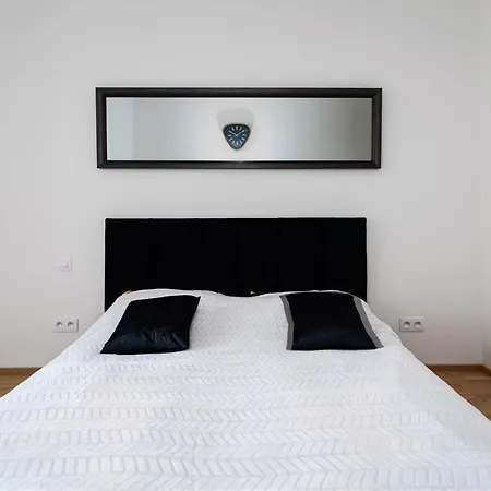 Modern Elegance Appartamento