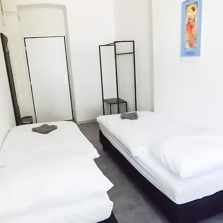 Small D5 * Praha