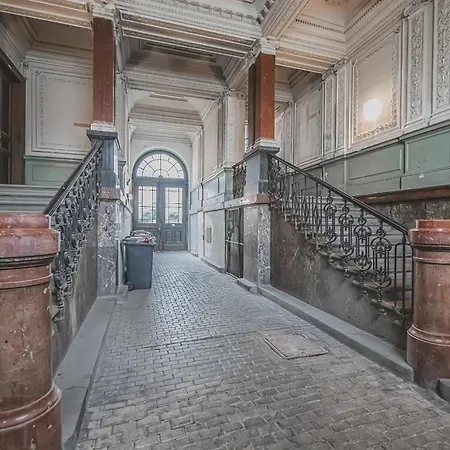 Heart Of 5 Homestay Prague