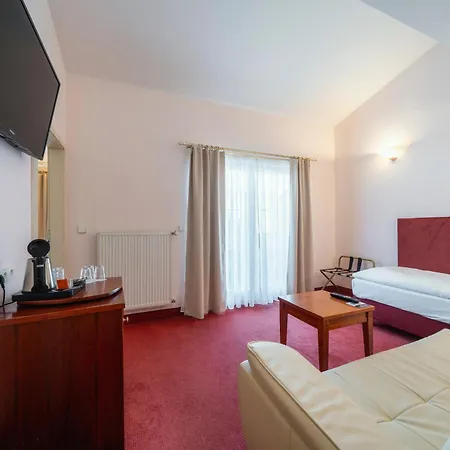 Raffaello Hotel 4*