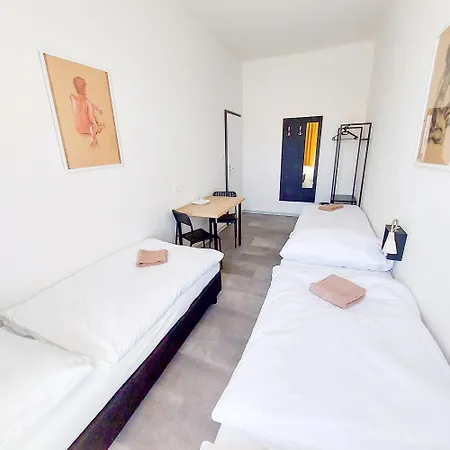 Practical Room Near The Main Station H3 * Praha