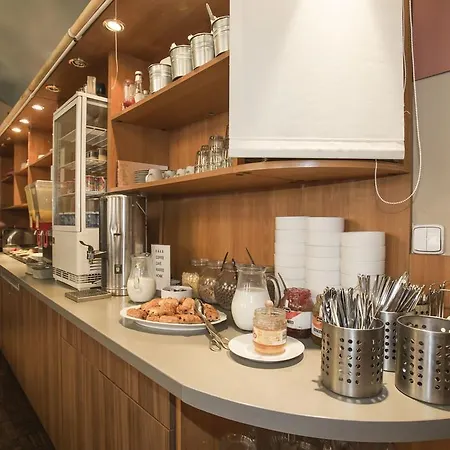 Otel Novomestsky 3*