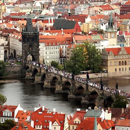 Apartment Heleny Malirove Prague