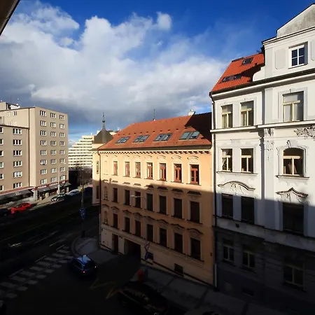 Apartment Heleny Malirove