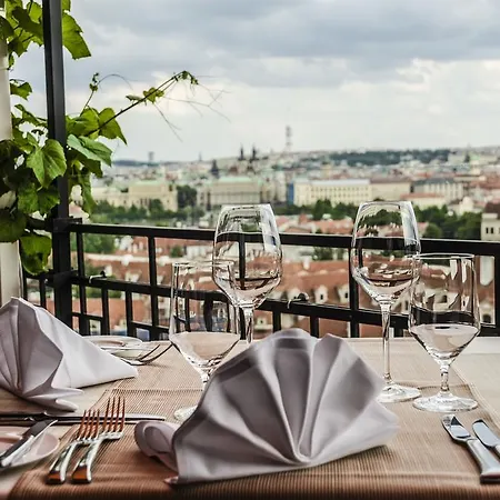 Golden Well Hotel Praga