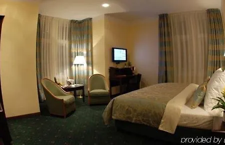 Ea Downtown Otel
