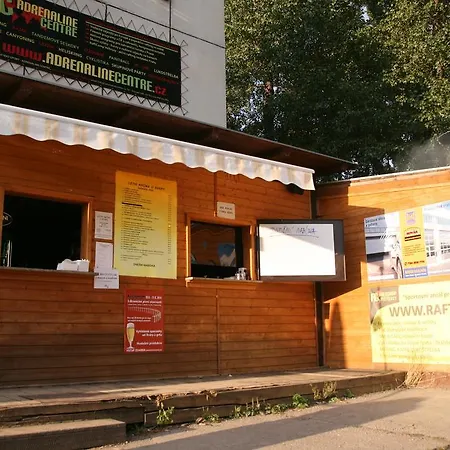 Boathouse Hostal Praga