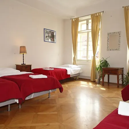 Little Town Budget Hotel 3*