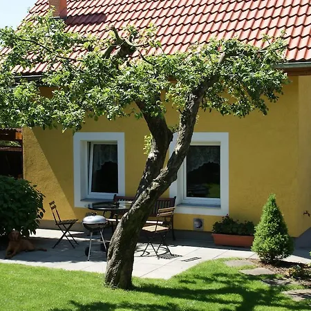 House Troja * Prague