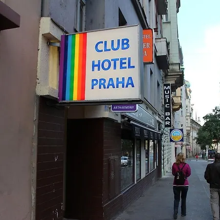 Hotel Club Praha 3*