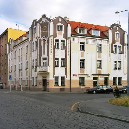 Hotel U Divadla 4*