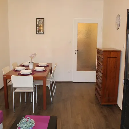 Go Native Apartamento *