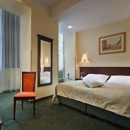 Ea Downtown Otel Prag
