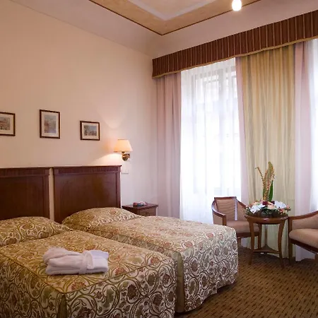 Majestic Plaza Hotel
