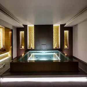 布拉格波西酒店