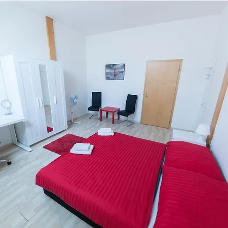 Apartment Lahovice, *