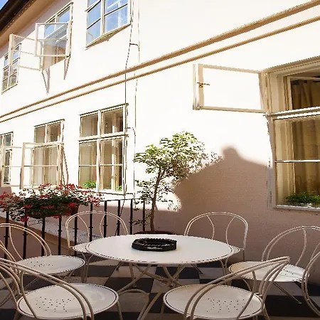 Little Town Budget Hotel Prag