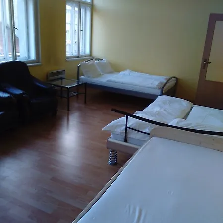 Club Praha Hotel 3*
