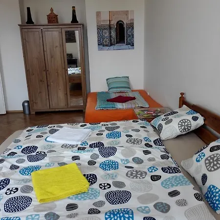 Bed and breakfast Joystayone