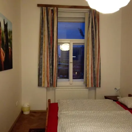 Bed and breakfast Joystayone