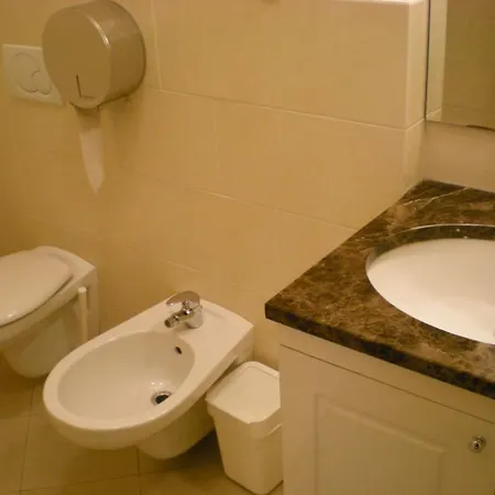 Little Town Budget Hotel Prag