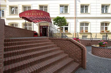 Ostruvek 3* Prague