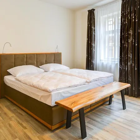 Aparthotel Karlova - Mostecka 10 St Depandance *