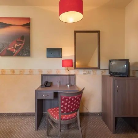 Ostruvek Hotel 3*