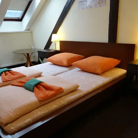 Hostel Sokolska Youth *